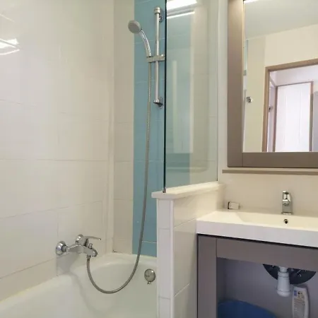 Apartment 2 Pieces Avec Piscines A La Bocca, Proche - Fr-1-609-9 Cannes